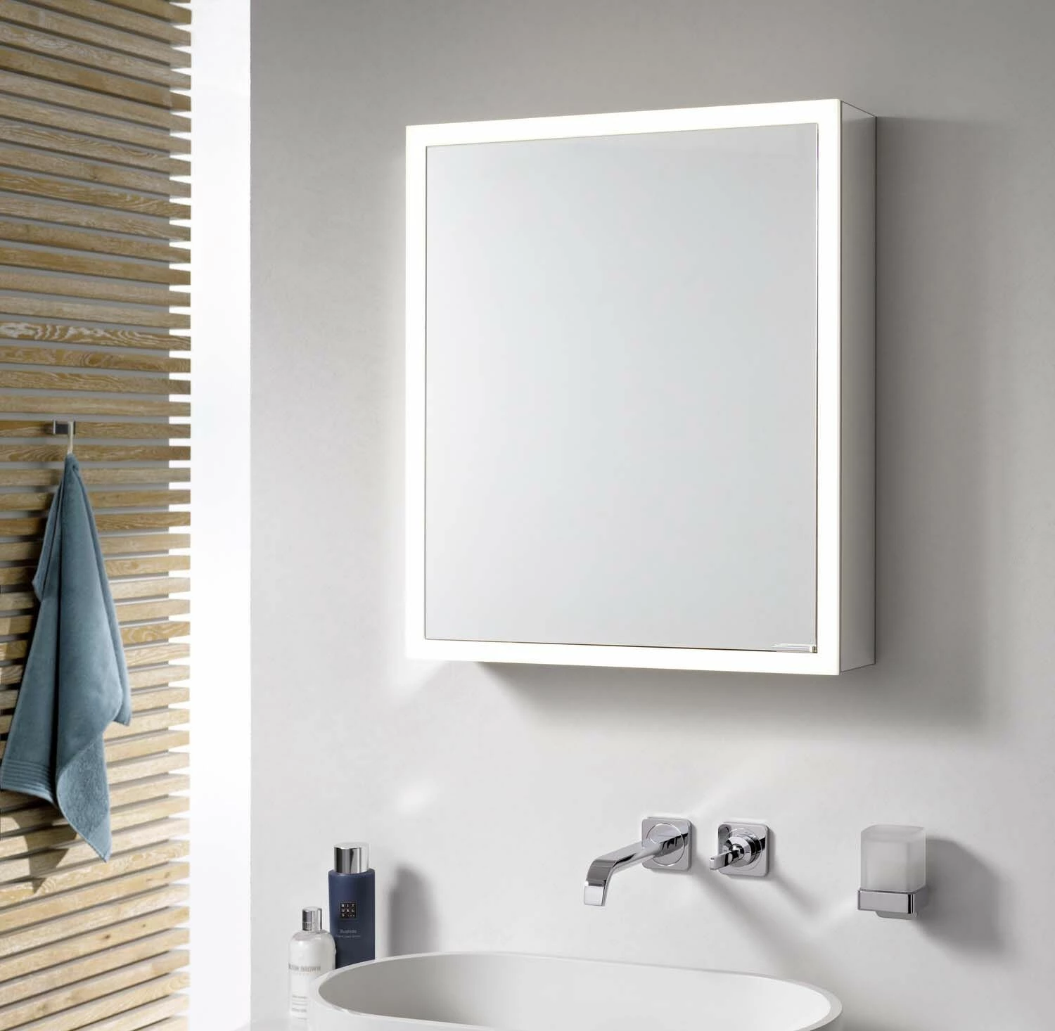 Emco Asis Prime Armoire à Miroir éclairée Encastrée 949705193 1000x730mm, 2 Portes, Paroi Arrière Blanc 8 Emco Asis Prime Armoire à Miroir éclairée Encastrée 949705193 1000x730mm, 2 Portes, Paroi Arrière Blanc – Image 6